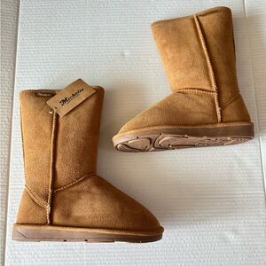 Michelle womens furry boots